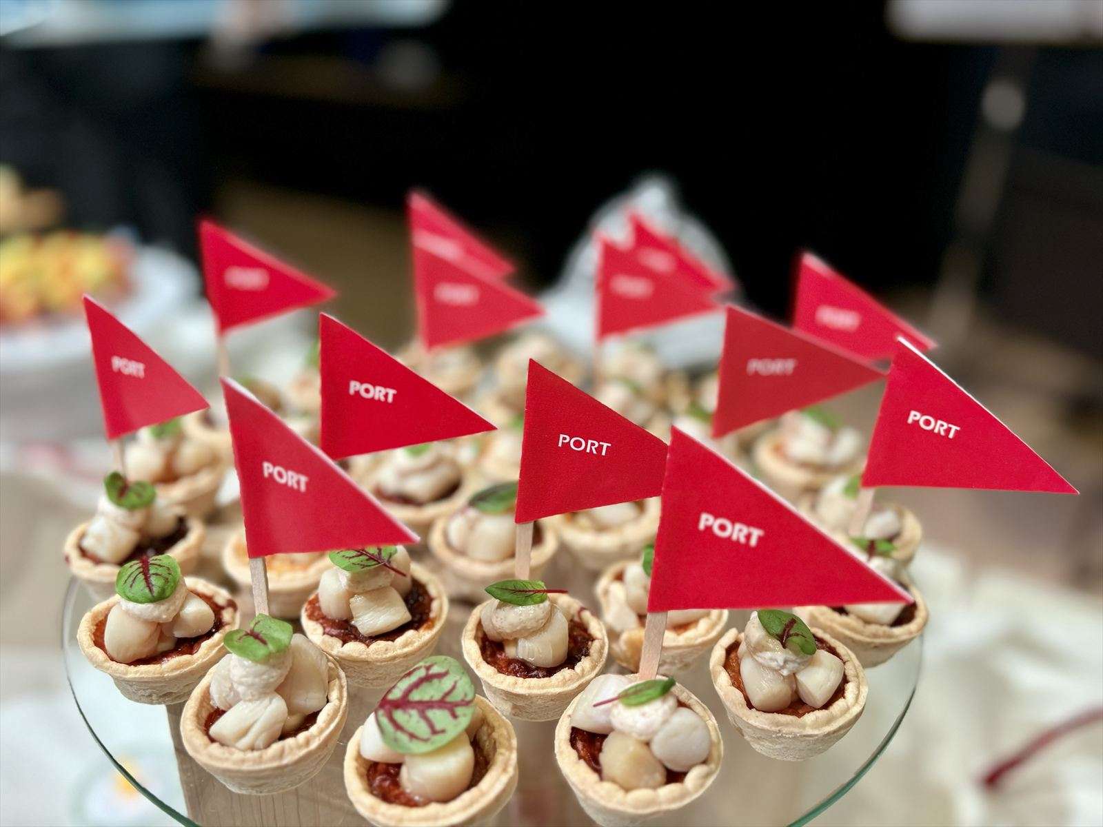 【ケータリング】フードフラッグを添えて